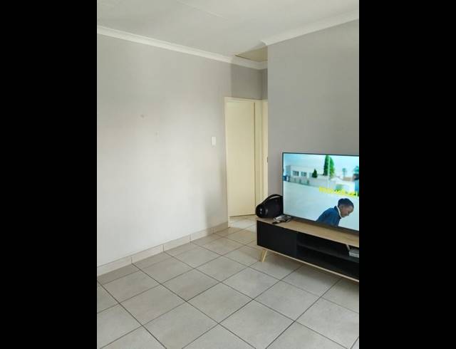 2 BEDROOM HOUSE FOR SALE IN WATERVAL EAST